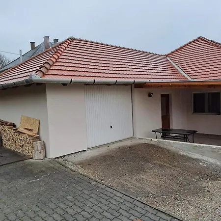 Buekkrosehill * Bukkmogyorosd